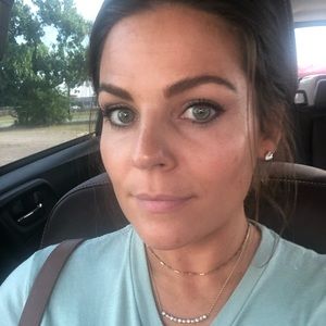 Meet your Posher, Carlee